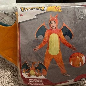 Used Charizard costume large(10-12).